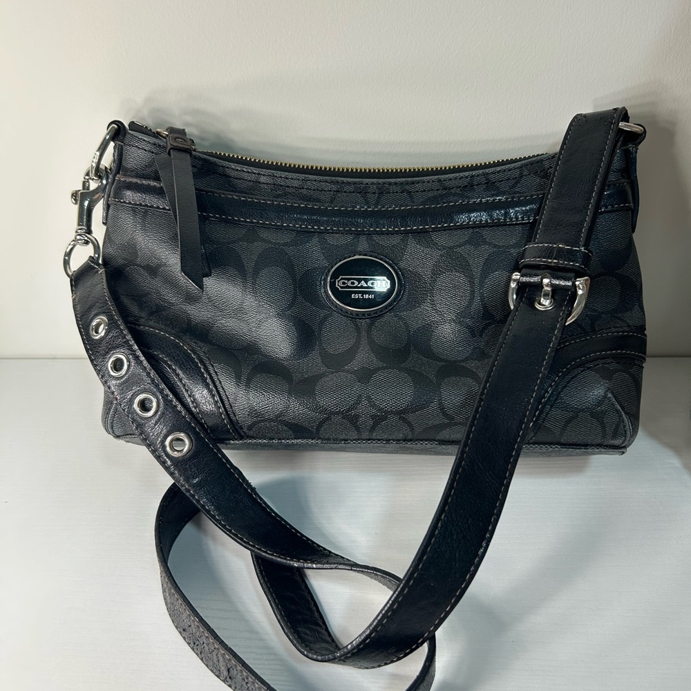 Coach Leather Black Bag - Picture 2 of 3